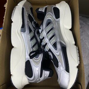Adidas OZMILLEN